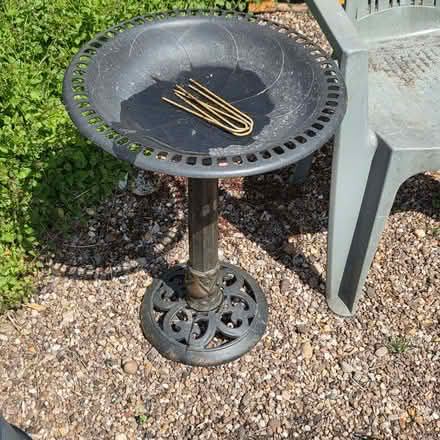 Photo of free Bird bath with 3 stabilising ground hooks, crack in bowl (Lifford B30) #1
