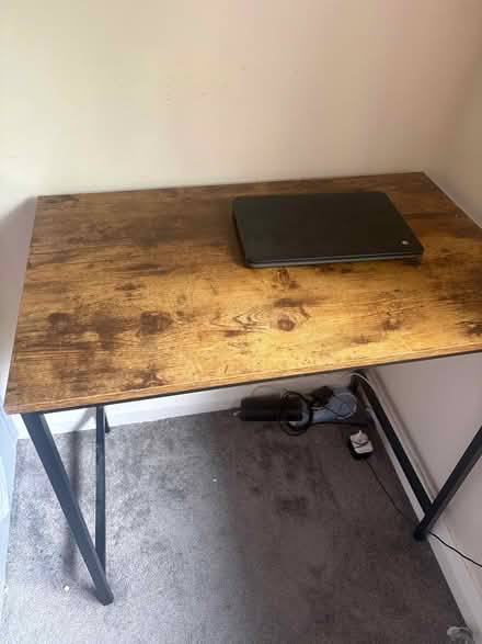 Photo of free Reading table (Purley on Thames RG8) #1