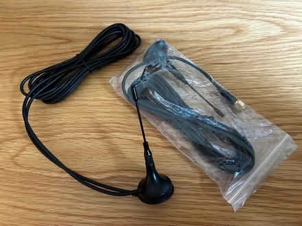 Photo of free WiFi Antennas (x2) (BS10) #1