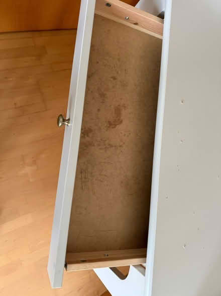 Photo of free Ikea desk good condition (E14 8DG) #3