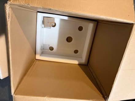 Photo of free Large cushioned cardboard box (1075 Valencia Avenue) #4