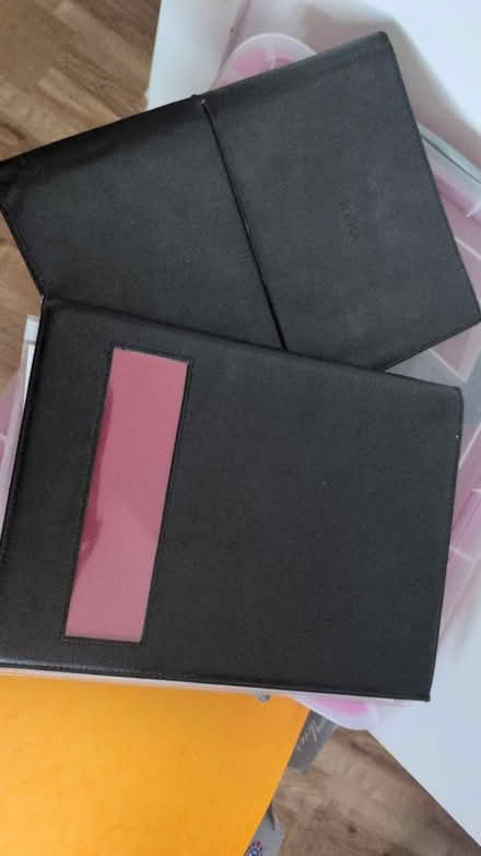 Photo of free folios (Salford Quays M50) #1