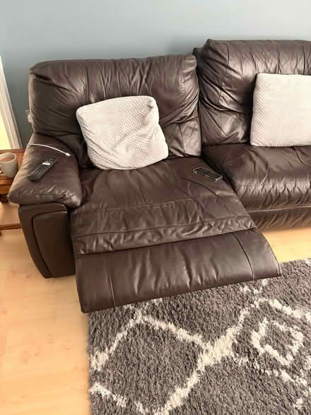Photo of free Sofa slight damage see pictures (Hillingdon UB10) #1