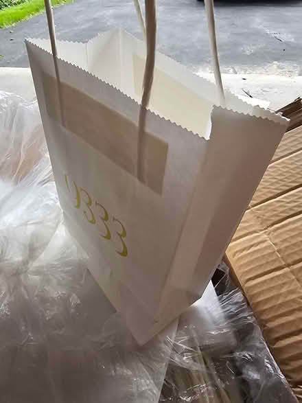Photo of free Paper gift/merchandise bags (Bayview and Steeles) #2