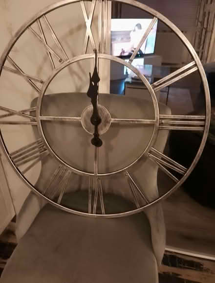 Photo of free Wall clock (Glasgow G34 0DS) #1