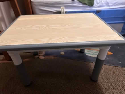 Photo of free kids’ table (Adams Morgan) #2