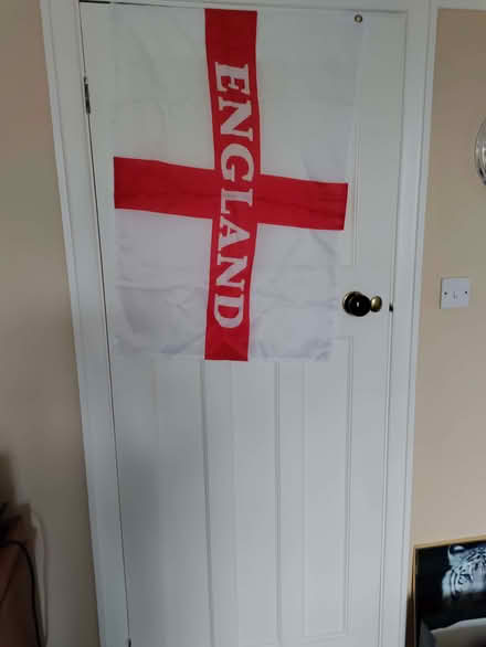 Photo of free 3 England Flags (California DE22) #2
