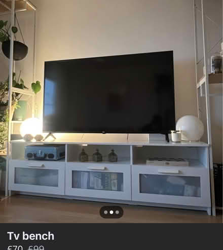 Photo of free Tv bench (L8) #3