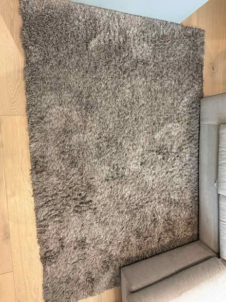 Photo of free Mix of brown and grey Rug (Brentford TW8) #1