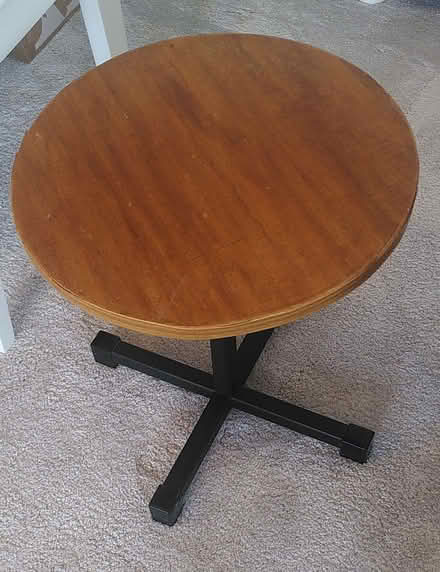 Photo of free End table (Divinity Road OX4) #1