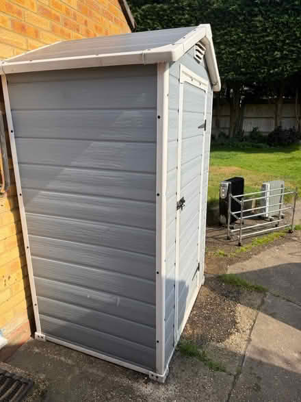 Photo of free Storage unit (GU47 9DF) #4