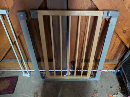 Photo of free Babay gates X2 (CR52SU) #2
