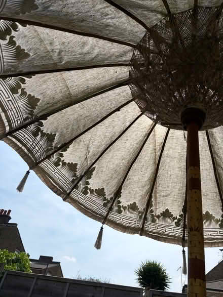 Photo of free parasol / garden umbrella (Sw9) #2