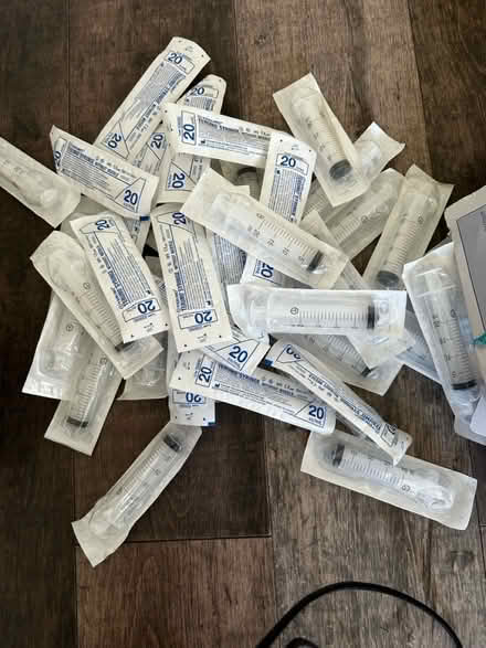 Photo of free 20ml feeding syringes - no needle (Isleworth) #3