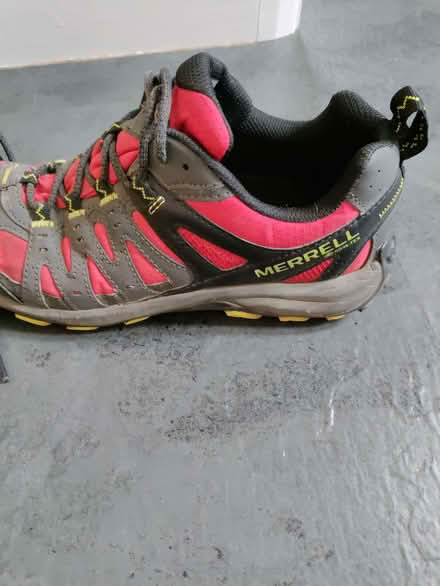 Photo of free Merrell mens walking shoes (California DE22) #2