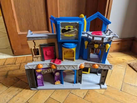 Photo of free Batman Toy Play House (Quernmore LA2) #1