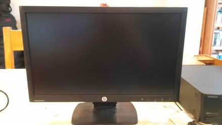 Photo of free HP 22" Monitor (TN24) #1