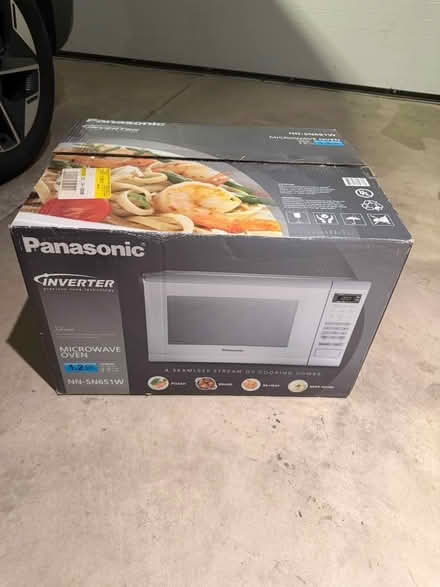 Photo of free Big, Sturdy Cardboard Box w/handles (Darien - near 75th x Cass Ave.) #1