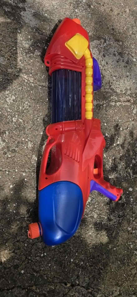 Photo of free Large water gun (Purley CR8) #1