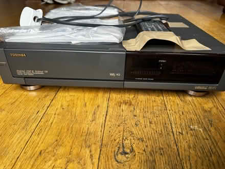 Photo of free VHS player + instructions (Altrincham 2DP) #1