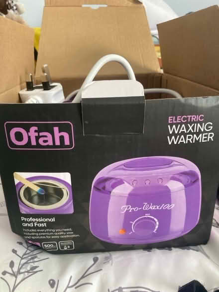 Photo of free Wax warmer - plug needs to be changed (Fortis Green N10) #1