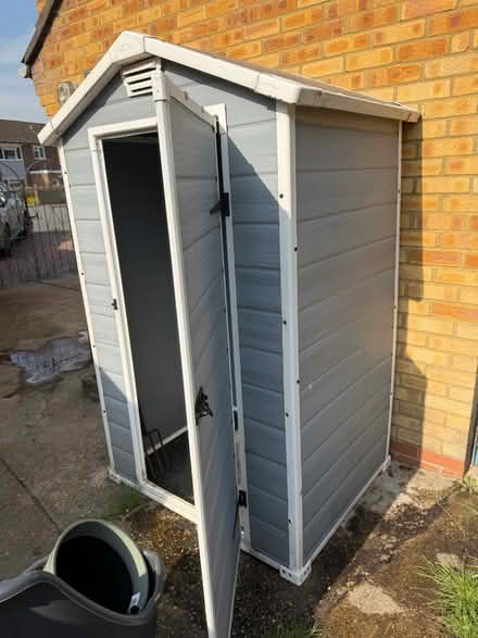 Photo of free Storage unit (GU47 9DF) #1