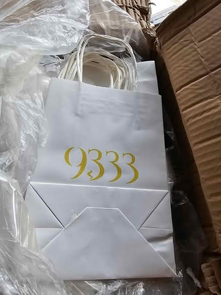 Photo of free Paper gift/merchandise bags (Bayview and Steeles) #1