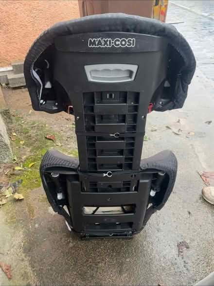Photo of free high-back booster car seat (EH15 2ep) #2