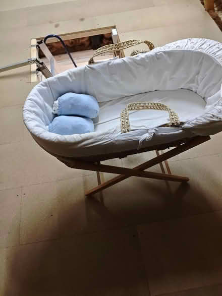Photo of free moses basket and stand and moses basket sheets (Cottam PR4) #2