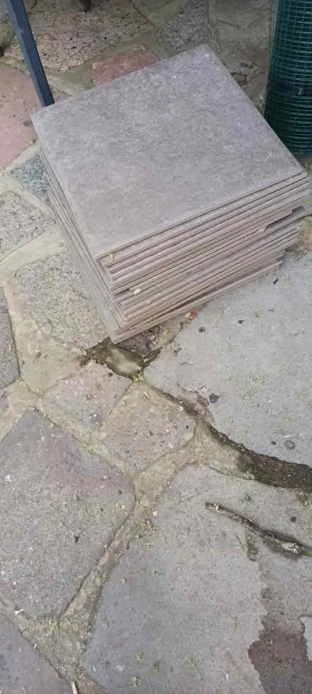 Photo of free Tiles (Woodside CR0) #2
