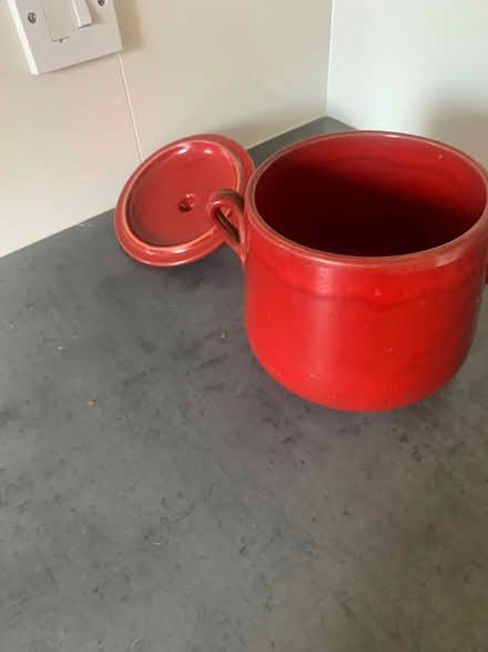 Photo of free Ceramic pot (Bracknell RG12) #3
