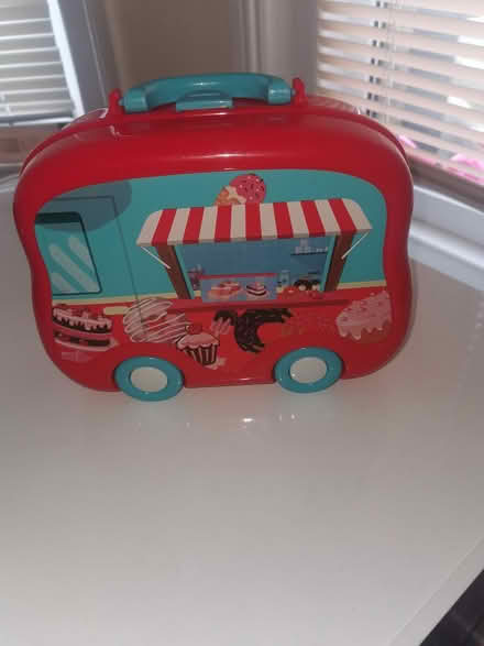 Photo of free Lunch Box l/Storage Container (Parkstone BH14) #1