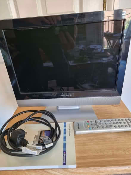 Photo of free Polaroid 19 inch TV - spares or repair (Queen's Park BN2) #3