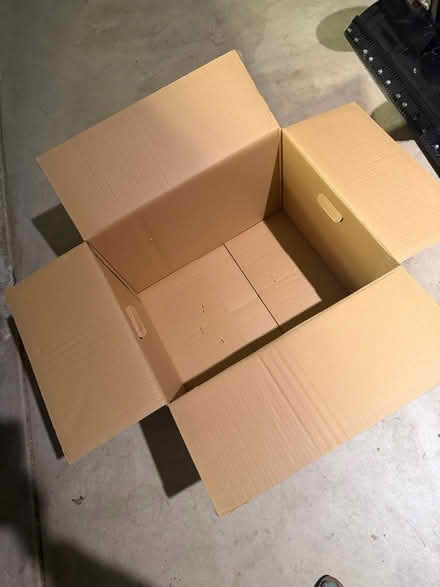 Photo of free Big, Sturdy Cardboard Box w/handles (Darien - near 75th x Cass Ave.) #2