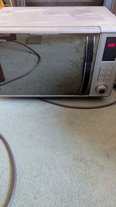 Photo of free Russell Hobbs microwave (Tufnell Park N19) #3