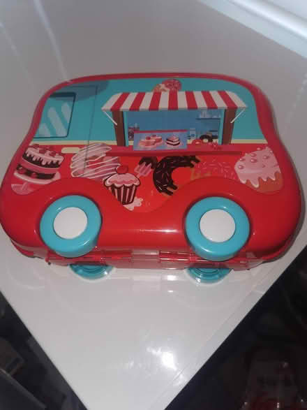 Photo of free Lunch Box l/Storage Container (Parkstone BH14) #3