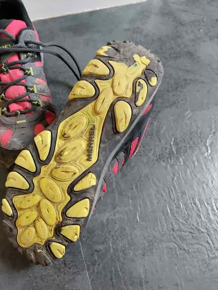 Photo of free Merrell mens walking shoes (California DE22) #4