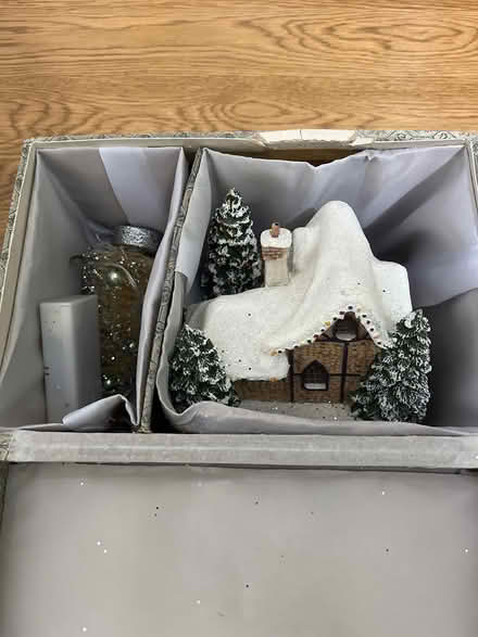Photo of free Light up Christmas decoration (Upper East Side) #1