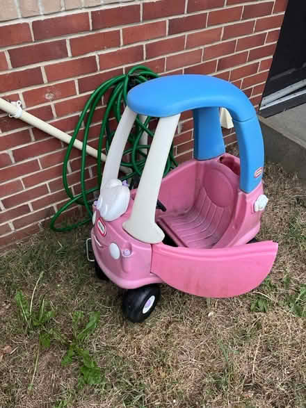 Photo of free Little Tykes Cozy Coupe car (West End, SO18) #1