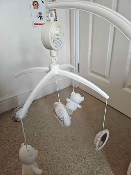 Photo of free mamas and papas musical mobile for baby (Cottam PR4) #3