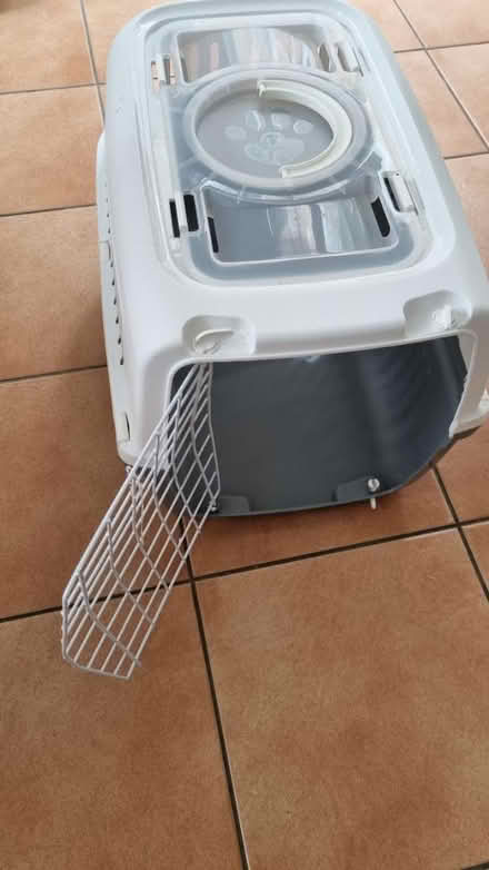 Photo of free Large pet carrier, N22 (Alexandra Palace N22) #2