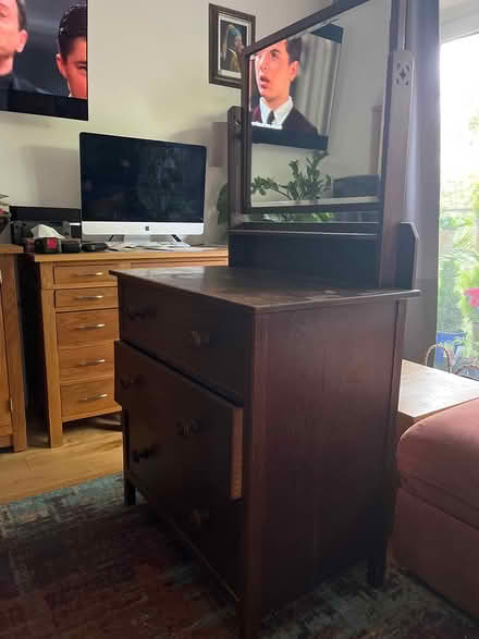 Photo of free Vintage vanity unit (Kt3 4bf) #1
