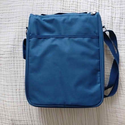 Photo of free Navy blue lunch/picnic bag (Union City) #2