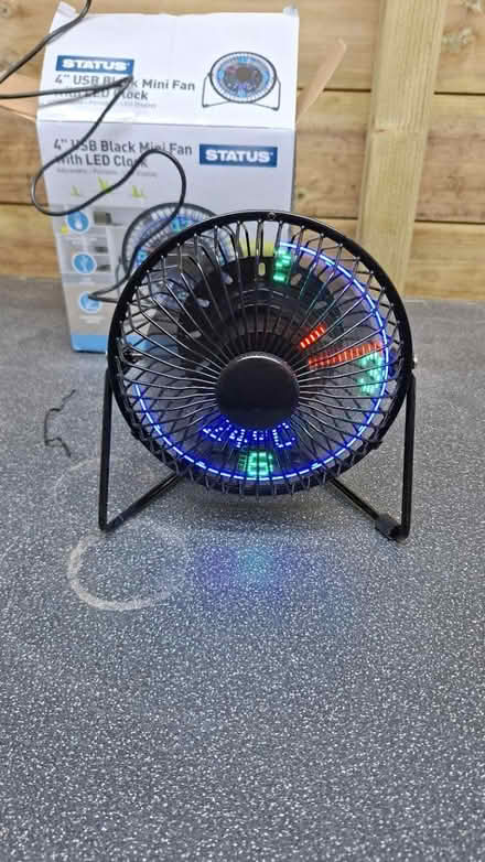 Photo of free USB fan with clock (NR1 4LD) #2