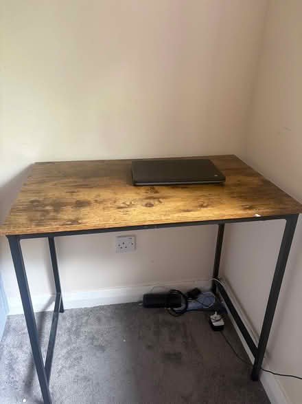 Photo of free Reading table (Purley on Thames RG8) #2