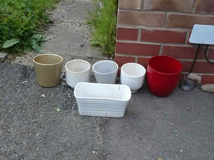 Photo of free 6 x assorted ceramic plant pots (Kempsey WR5) #1