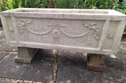 Photo of free Garden planter (Walton-on-Thames KT12) #1