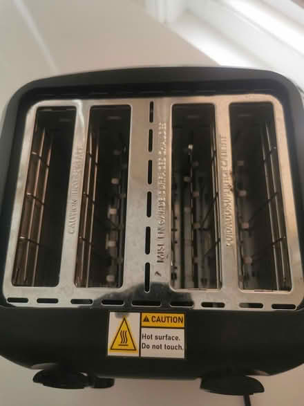 Photo of free 4 slice Toater (Parkstone BH14) #2