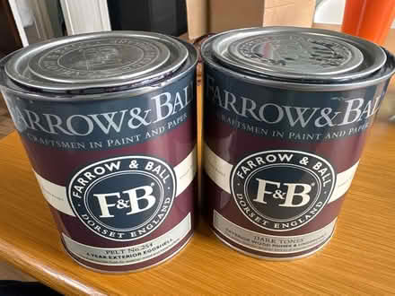 Photo of free exterior paint for wood and metal (Craiglockhart EH14) #1
