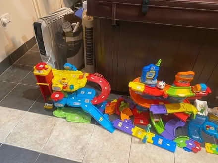 Photo of free Various toot toot drivers sets (Echo Square DA12) #2